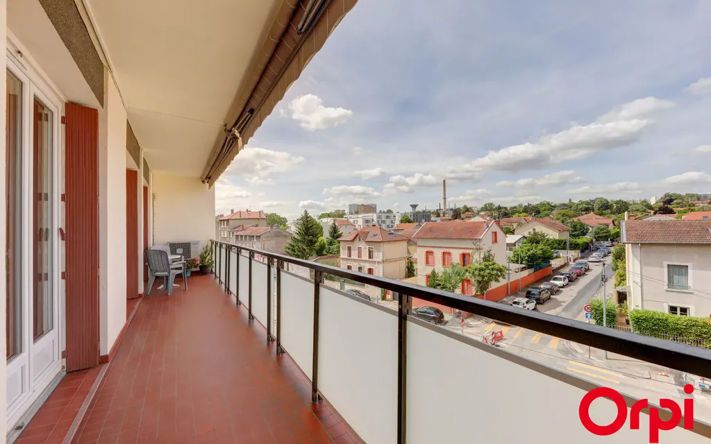 Achat appartement à vendre 4 pièces 95 m² - Vénissieux