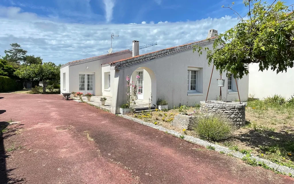 Achat maison à vendre 4 chambres 163 m² - Saint-Pierre-d'Oléron