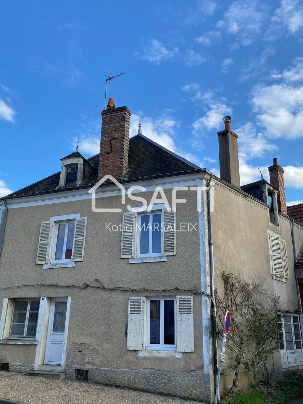 Achat maison à vendre 3 chambres 112 m² - Thevet-Saint-Julien