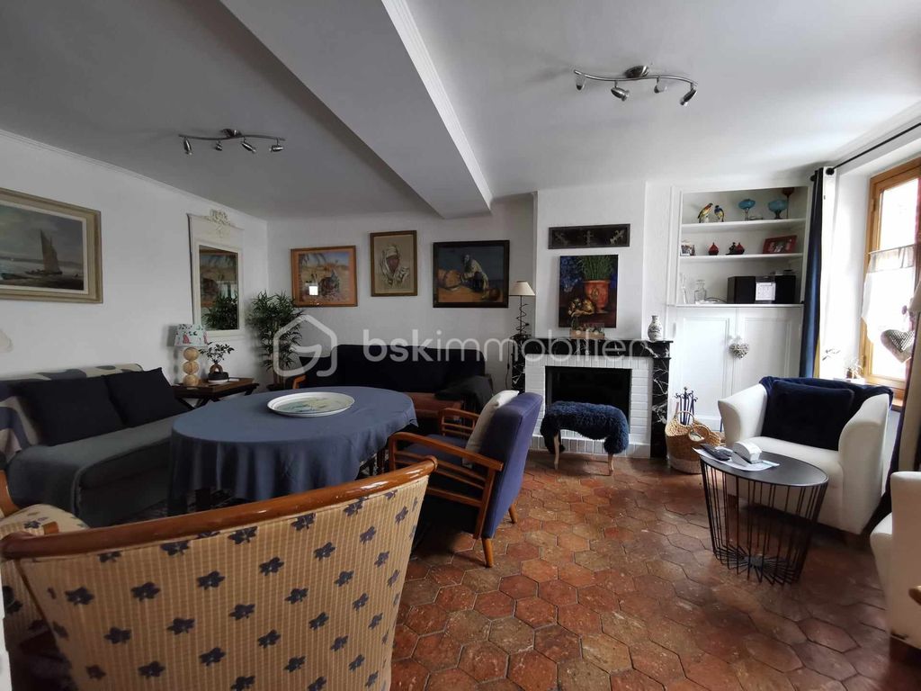 Achat maison à vendre 4 chambres 116 m² - Ferrières-en-Gâtinais