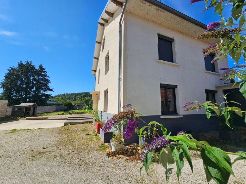 Achat maison à vendre 5 chambres 170 m² - Bussières