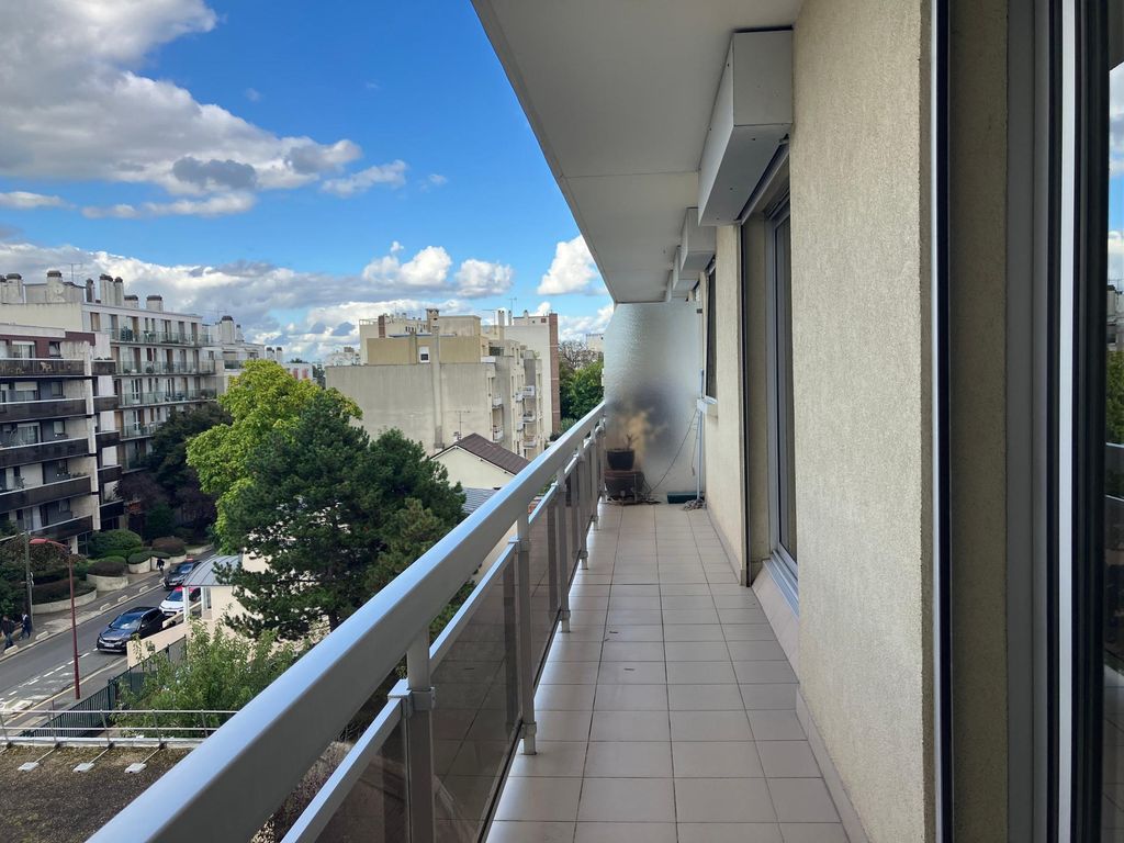 Achat appartement à vendre 3 pièces 67 m² - Bondy