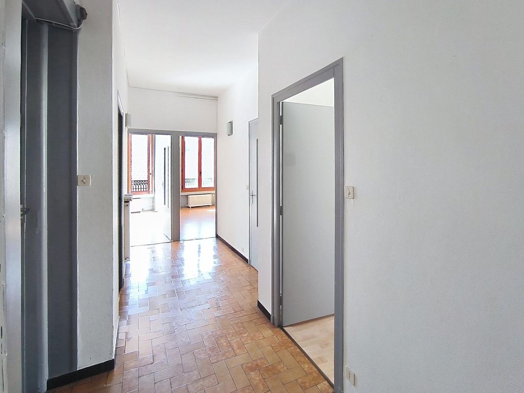 Achat appartement à vendre 5 pièces 80 m² - Saint-Étienne