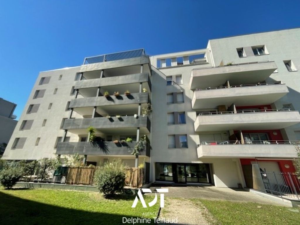 Achat appartement à vendre 4 pièces 82 m² - Grenoble