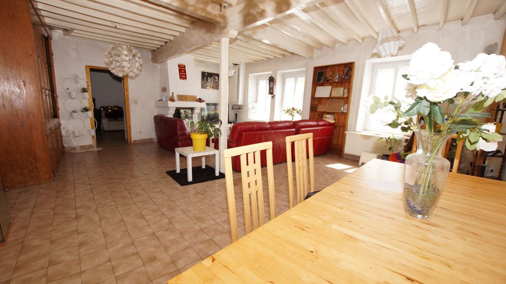 Achat maison à vendre 5 chambres 216 m² - Saint-Savin