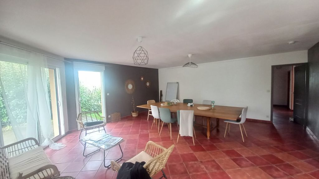 Achat maison à vendre 4 chambres 117 m² - Vitré