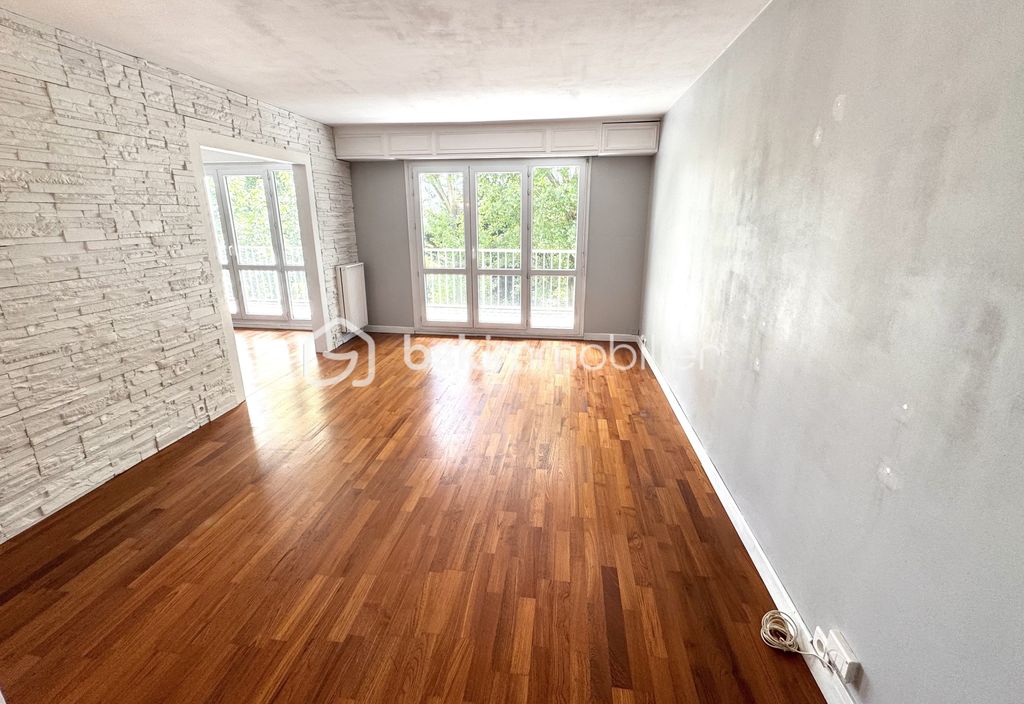 Achat appartement à vendre 4 pièces 71 m² - Noisy-le-Grand