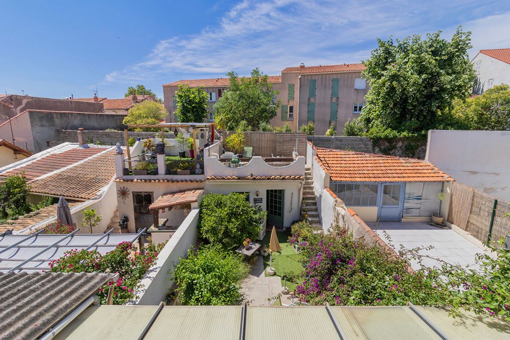 Achat maison à vendre 2 chambres 111 m² - Marseille 16ème arrondissement