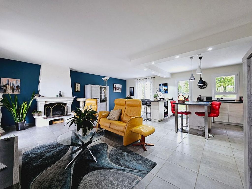 Achat maison à vendre 4 chambres 107 m² - Vignoux-sous-les-Aix