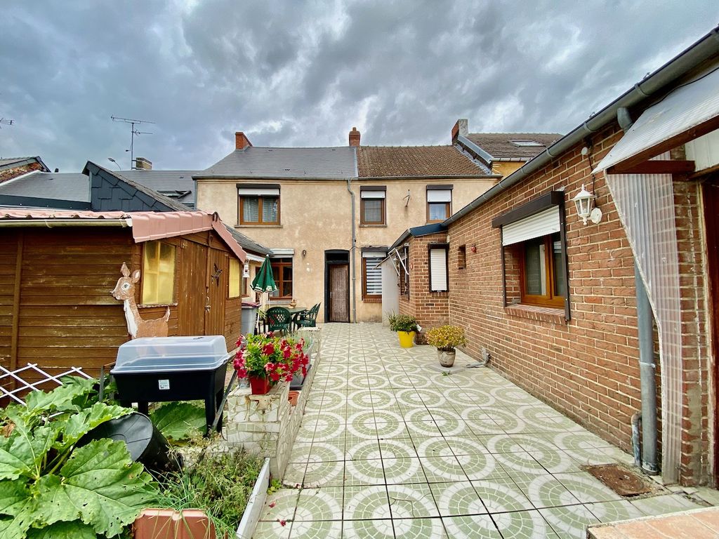 Achat maison à vendre 4 chambres 133 m² - Hautmont