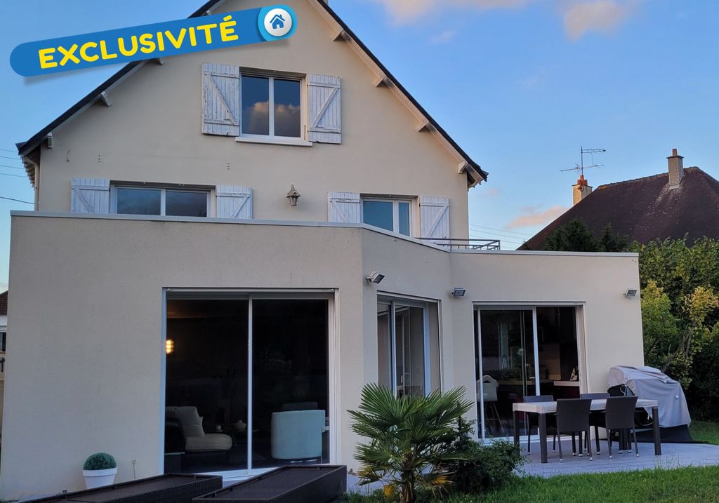 Achat maison à vendre 6 chambres 188 m² - Châteauneuf-sur-Loire