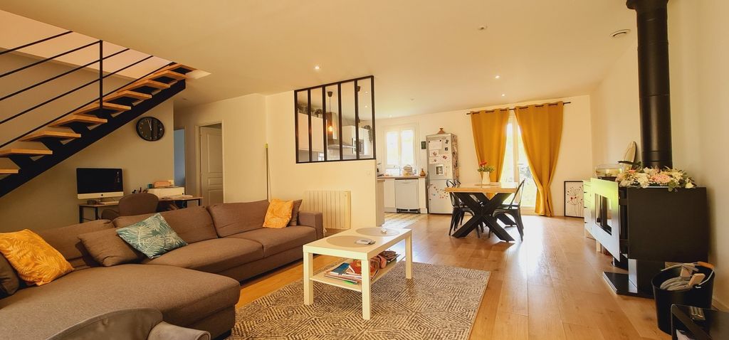 Achat maison à vendre 4 chambres 123 m² - Orléans