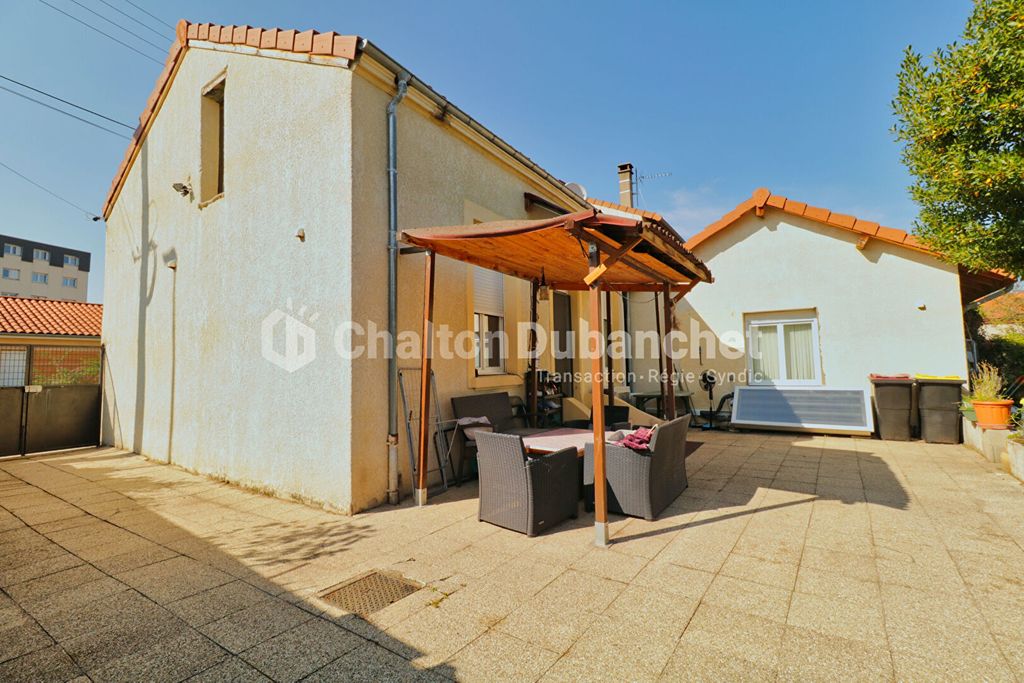 Achat maison à vendre 4 chambres 93 m² - Roanne