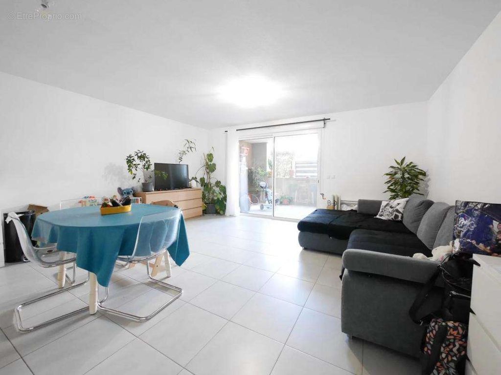 Achat appartement à vendre 3 pièces 66 m² - Lavérune