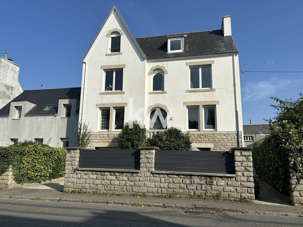 Achat maison à vendre 4 chambres 193 m² - Plozévet