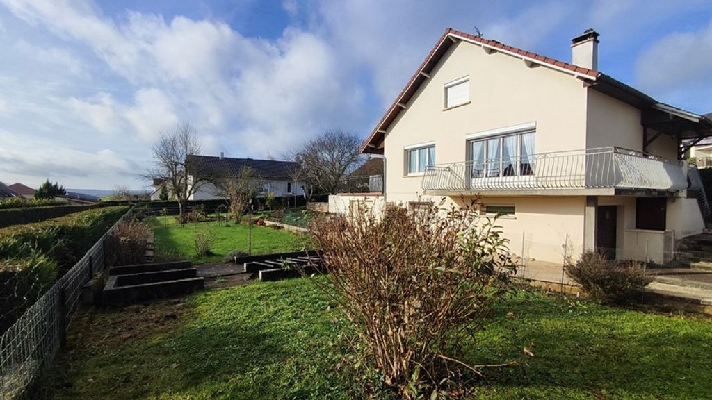 Achat maison à vendre 5 chambres 158 m² - Savigny-le-Sec