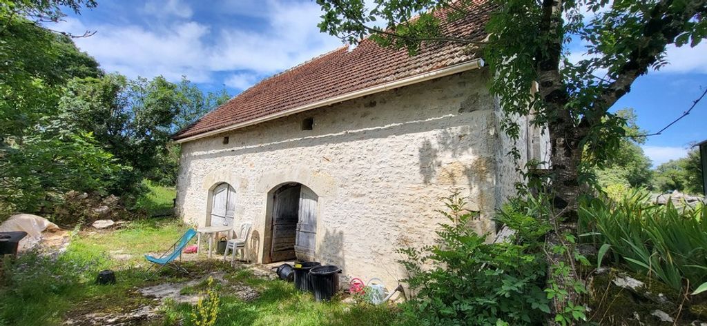 Achat maison à vendre 1 chambre 66 m² - Lauzès