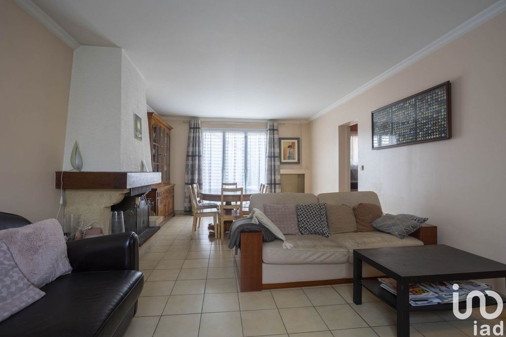 Achat maison à vendre 4 chambres 105 m² - Courcouronnes