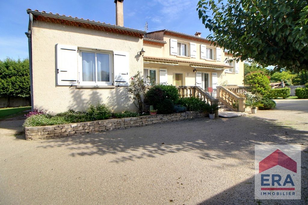 Achat maison à vendre 5 chambres 173 m² - Bollène