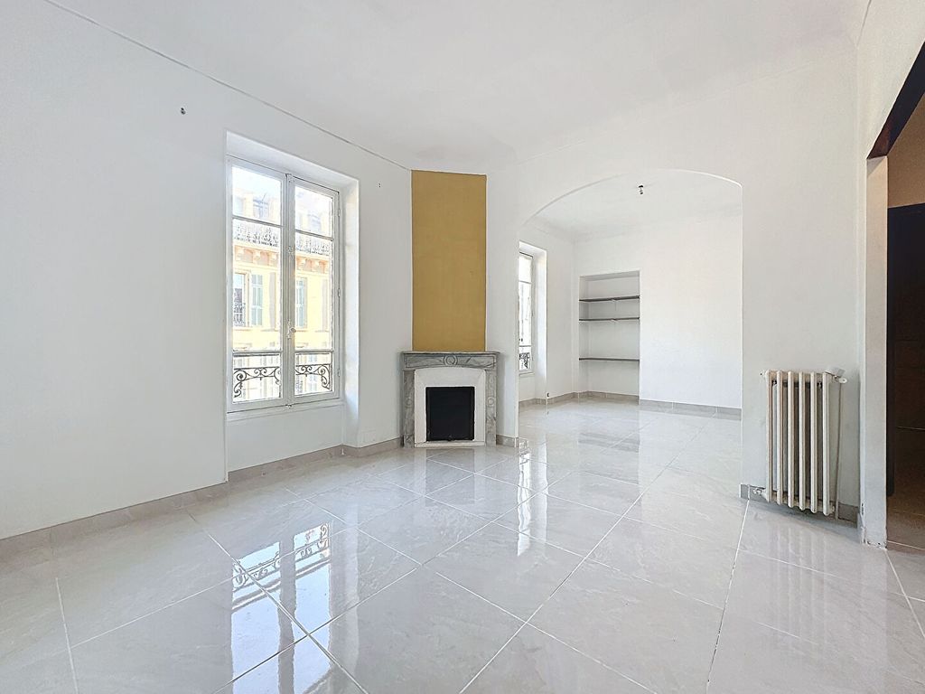 Achat appartement à vendre 5 pièces 85 m² - Nice