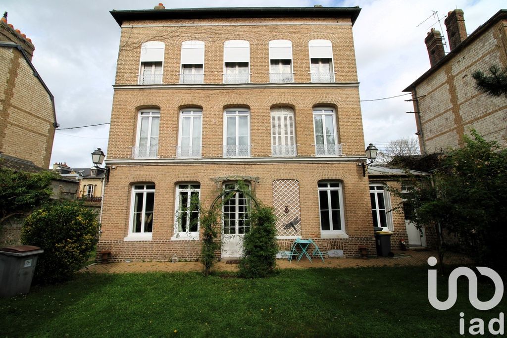 Achat maison à vendre 5 chambres 209 m² - Elbeuf