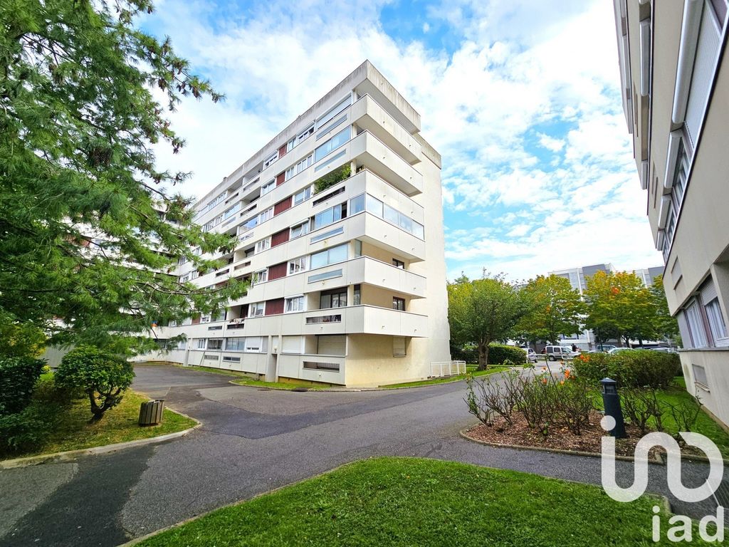 Achat appartement à vendre 3 pièces 67 m² - Plaisir