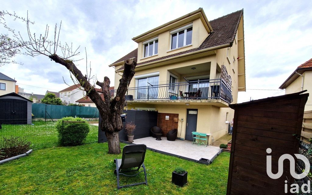 Achat appartement à vendre 5 pièces 122 m² - Chelles