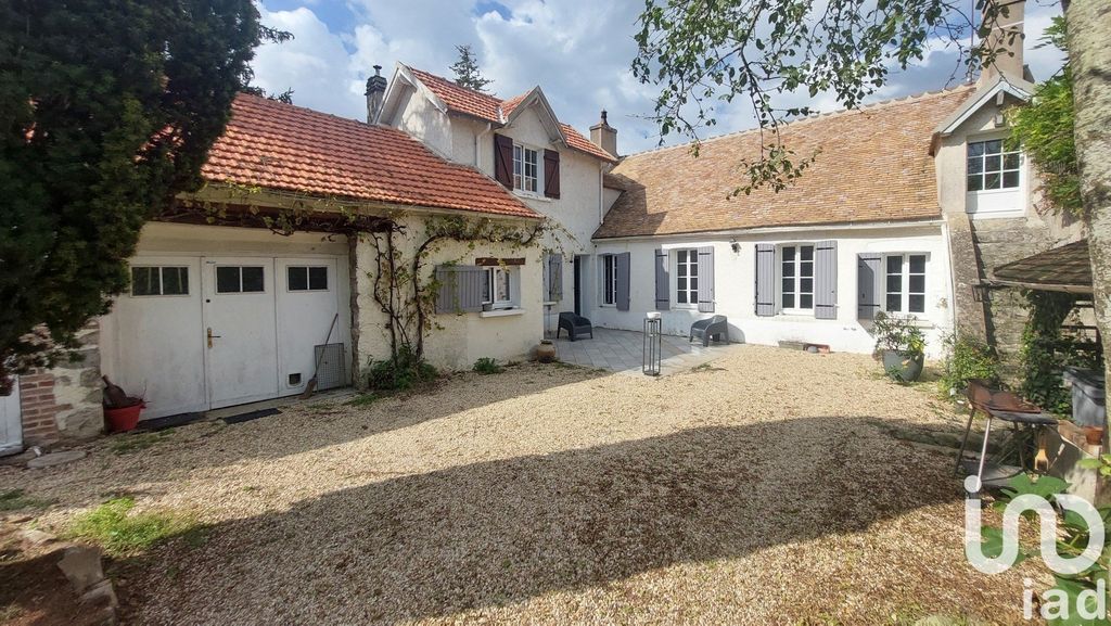 Achat maison à vendre 3 chambres 138 m² - Villeblevin