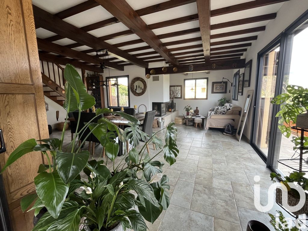 Achat maison à vendre 4 chambres 175 m² - Forcalquier