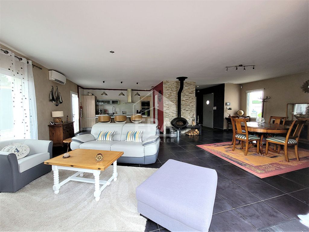 Achat maison à vendre 3 chambres 127 m² - Sainte-Soulle