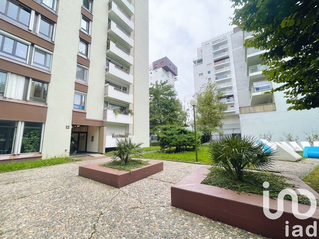 Achat studio à vendre 62 m² - Ivry-sur-Seine