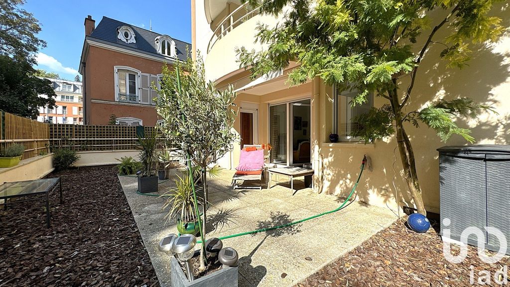 Achat appartement à vendre 2 pièces 45 m² - Chaville