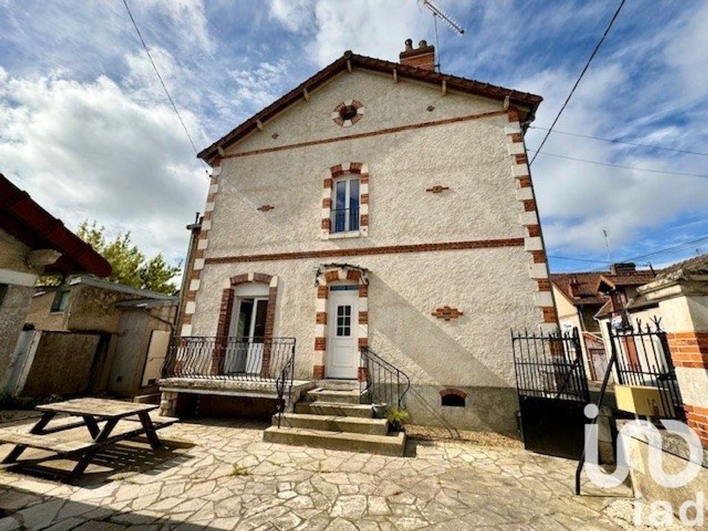 Achat maison à vendre 3 chambres 85 m² - Cosne-Cours-sur-Loire