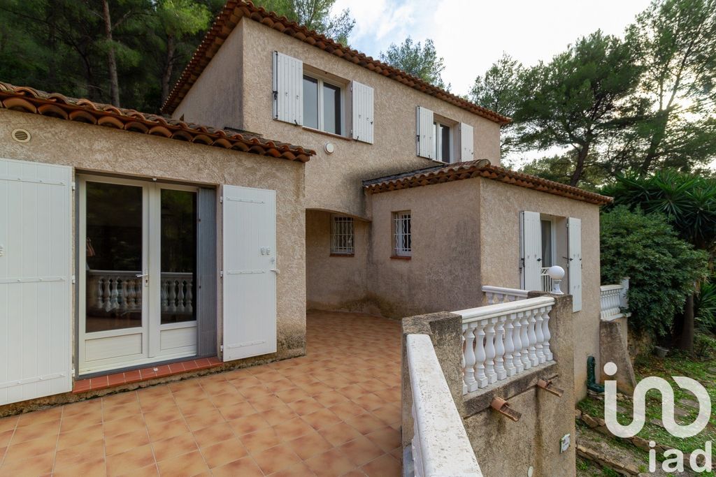 Achat maison à vendre 3 chambres 118 m² - Toulon