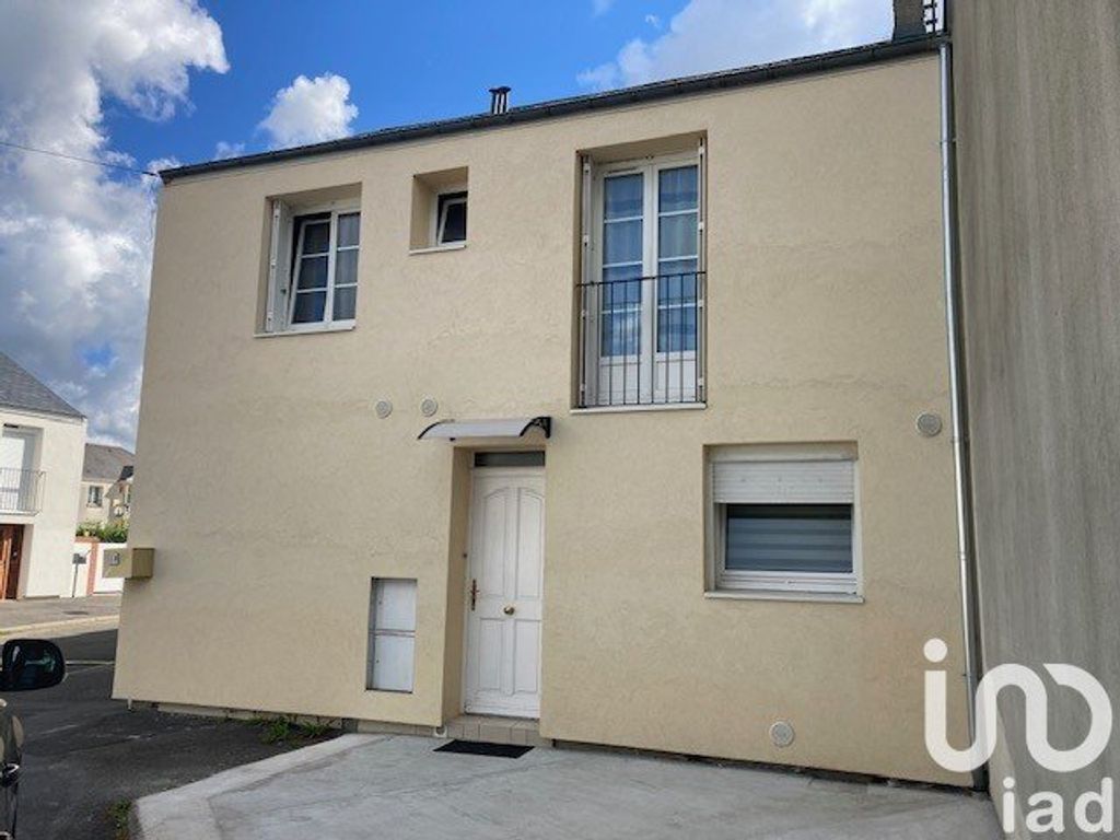 Achat maison à vendre 5 chambres 116 m² - Saint-Jean-de-la-Ruelle