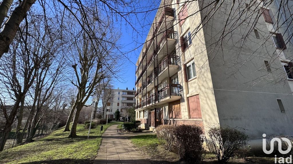 Achat appartement à vendre 5 pièces 92 m² - Saint-Ouen-l'Aumône