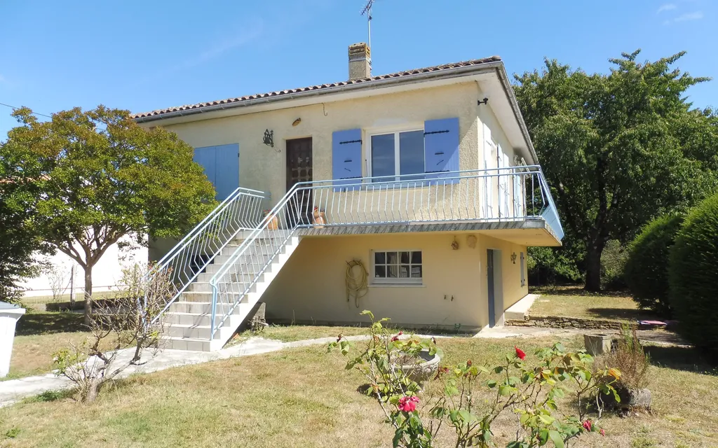 Achat maison à vendre 2 chambres 135 m² - Tonnay-Charente