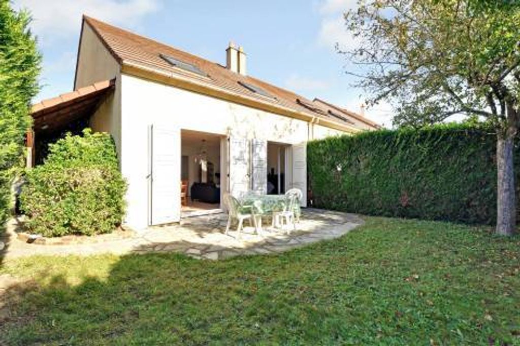 Achat maison à vendre 3 chambres 111 m² - Champs-sur-Marne