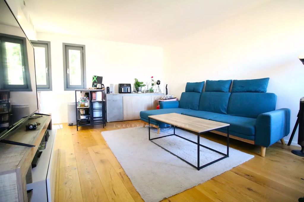 Achat appartement à vendre 2 pièces 48 m² - Antibes