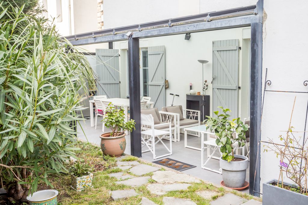 Achat appartement à vendre 4 pièces 96 m² - Biarritz