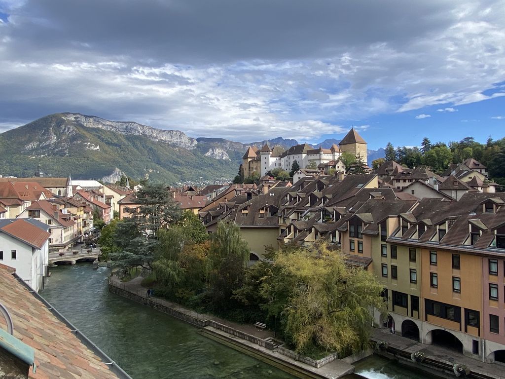 Achat appartement à vendre 3 pièces 74 m² - Annecy