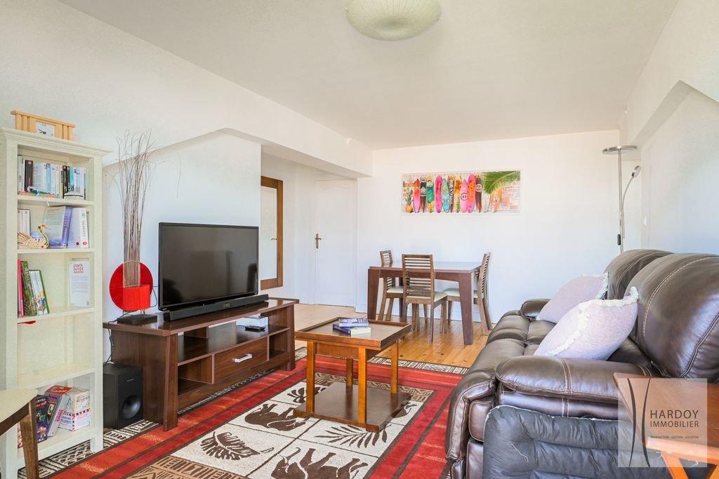 Achat appartement à vendre 3 pièces 64 m² - Saint-Jean-de-Luz