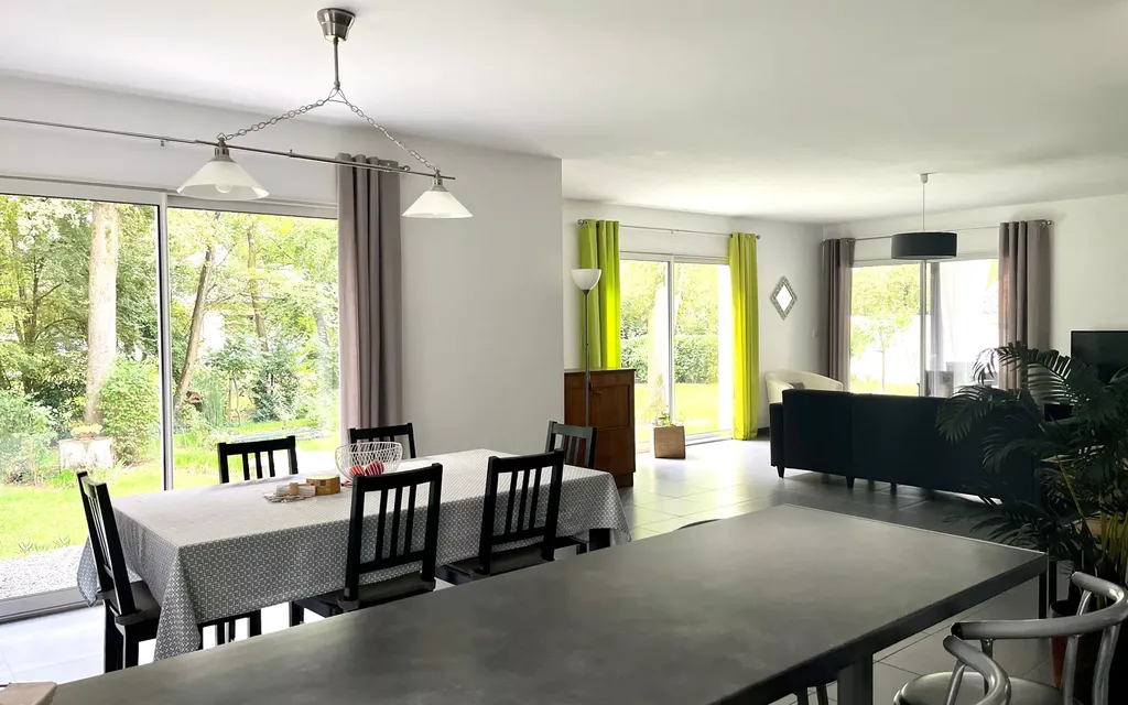 Achat maison à vendre 5 chambres 161 m² - Blanquefort