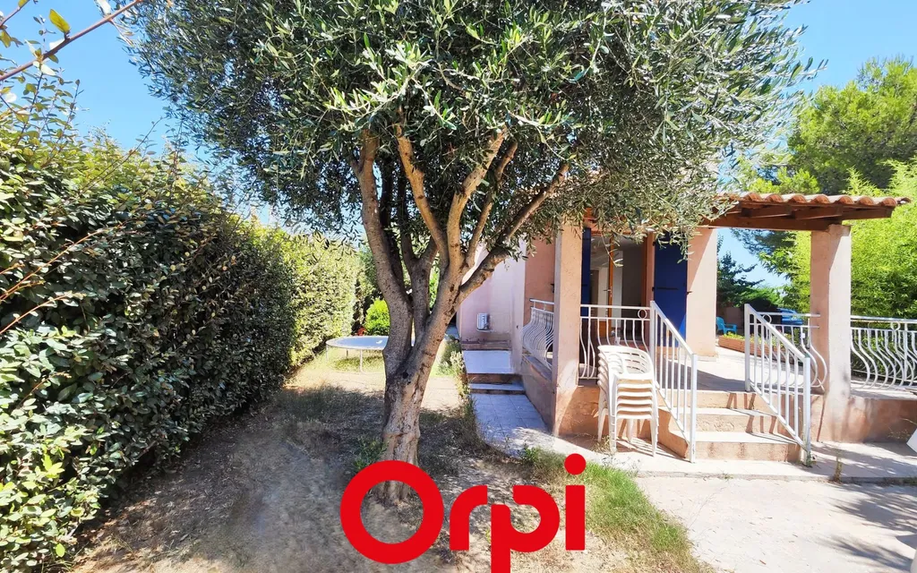 Achat maison à vendre 3 chambres 104 m² - Sanary-sur-Mer