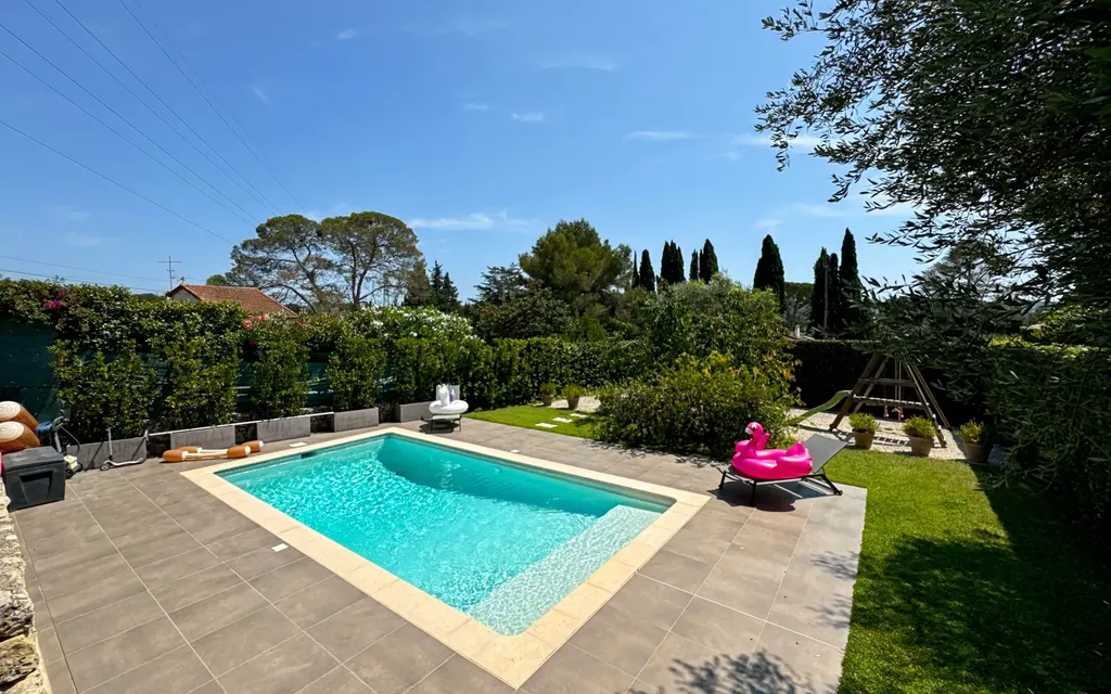 Achat maison à vendre 3 chambres 95 m² - Mougins