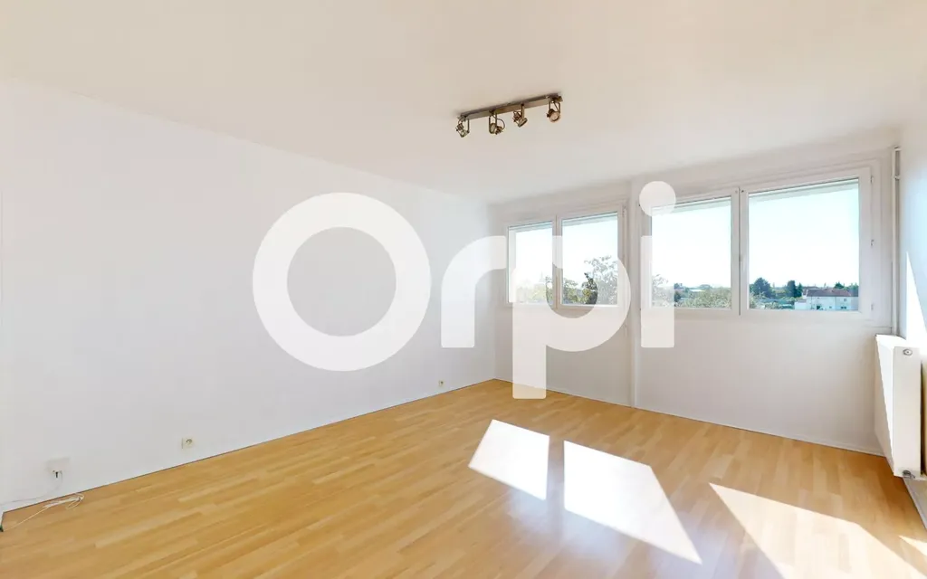 Achat appartement à vendre 2 pièces 54 m² - Bron