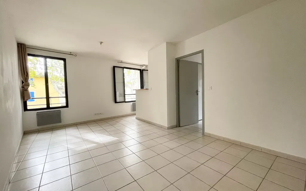 Achat appartement à vendre 3 pièces 53 m² - Bernis