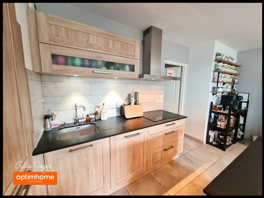 Achat appartement à vendre 4 pièces 87 m² - Gex