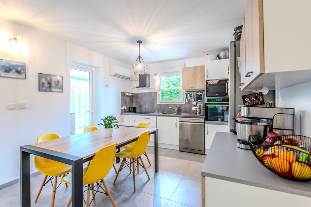 Achat appartement à vendre 4 pièces 87 m² - Messery