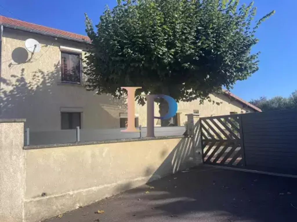 Achat maison à vendre 4 chambres 150 m² - Charlieu